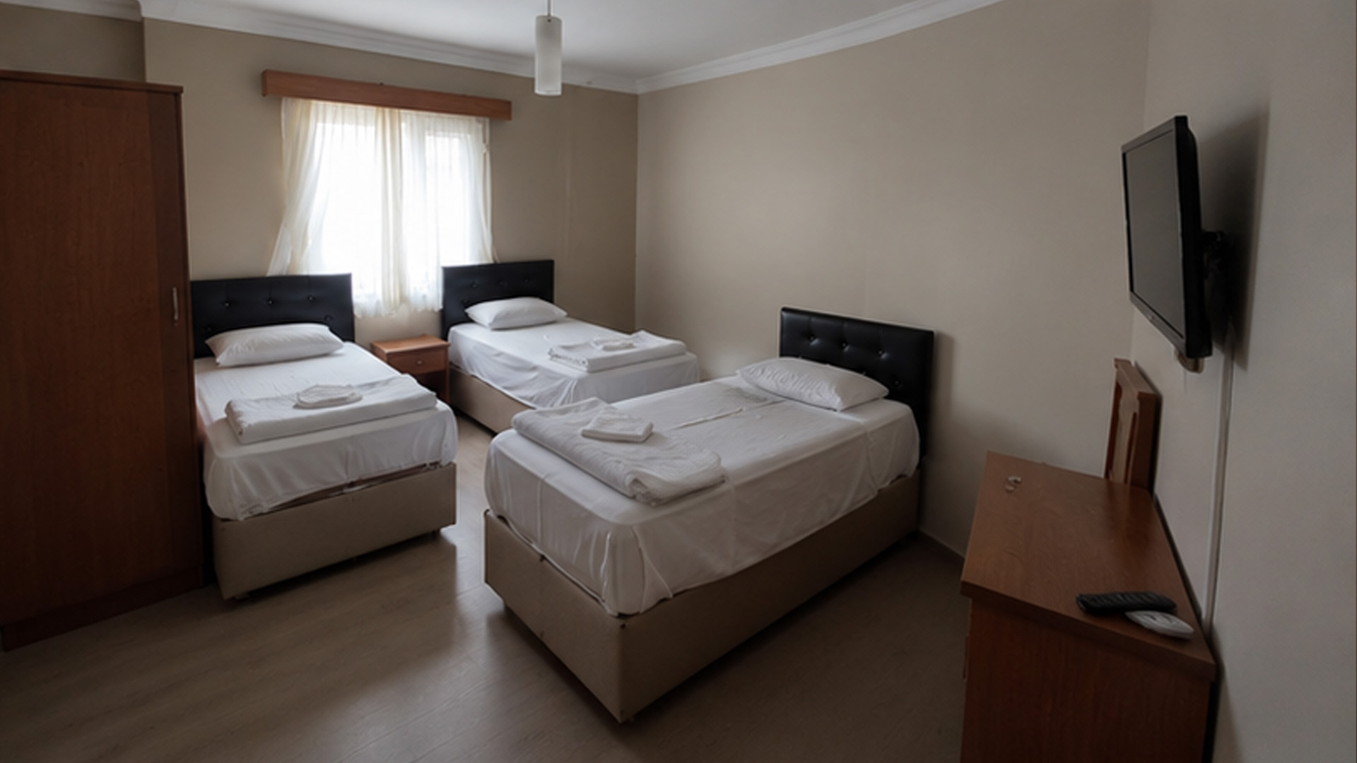 3 Kişilik Aile Odası Aymaz Otel